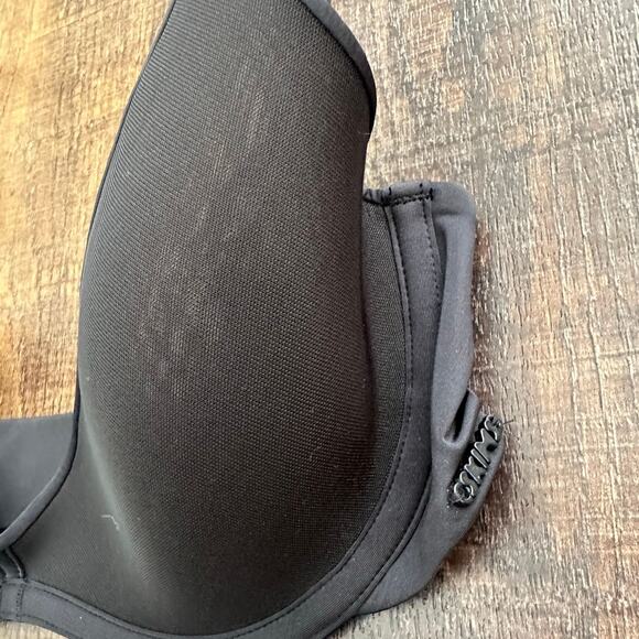 Skims Black Weightless Scoop Bra Size 32C - Picture 2 of 10